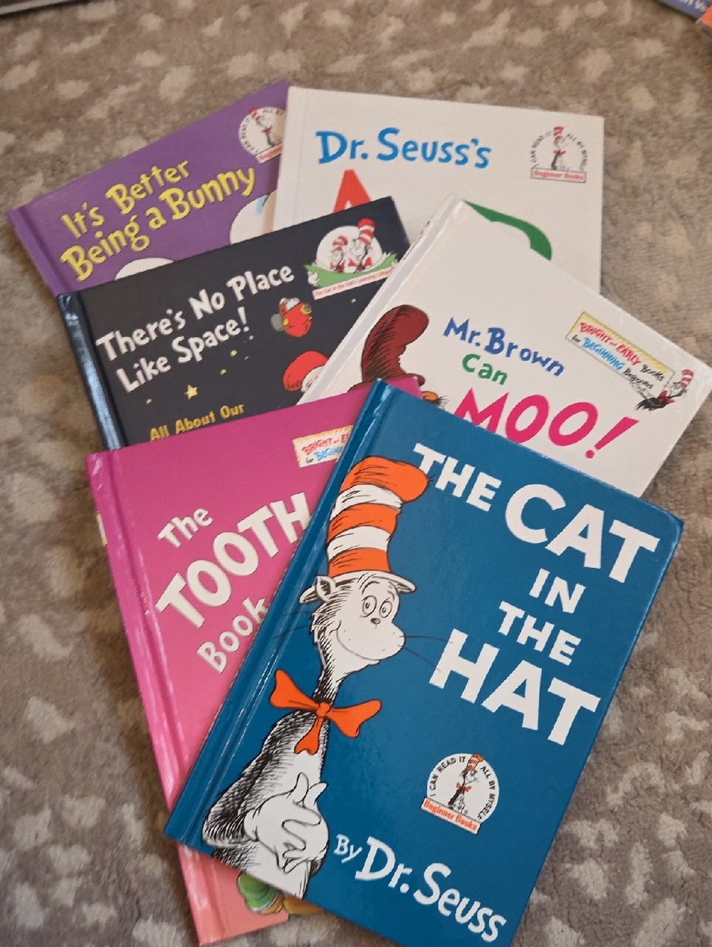 📚 6 BOOK SET- DR. SEUSS BOOKS